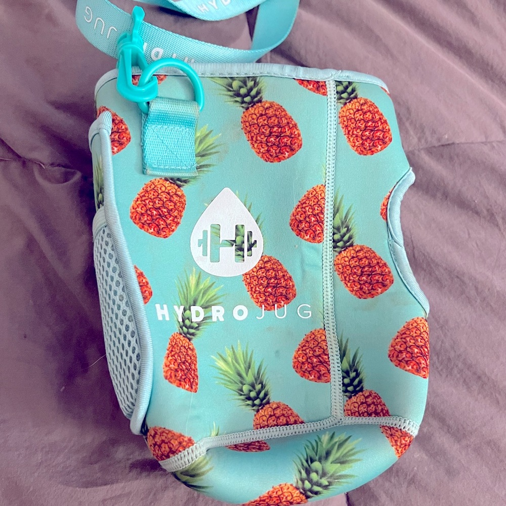 Hydro jug sleeve